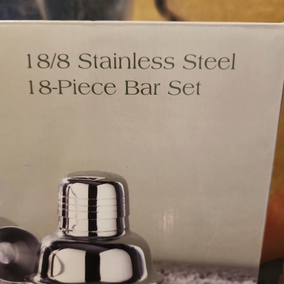NIB-Towle 18 pc Bar Set - Picture 2 of 3